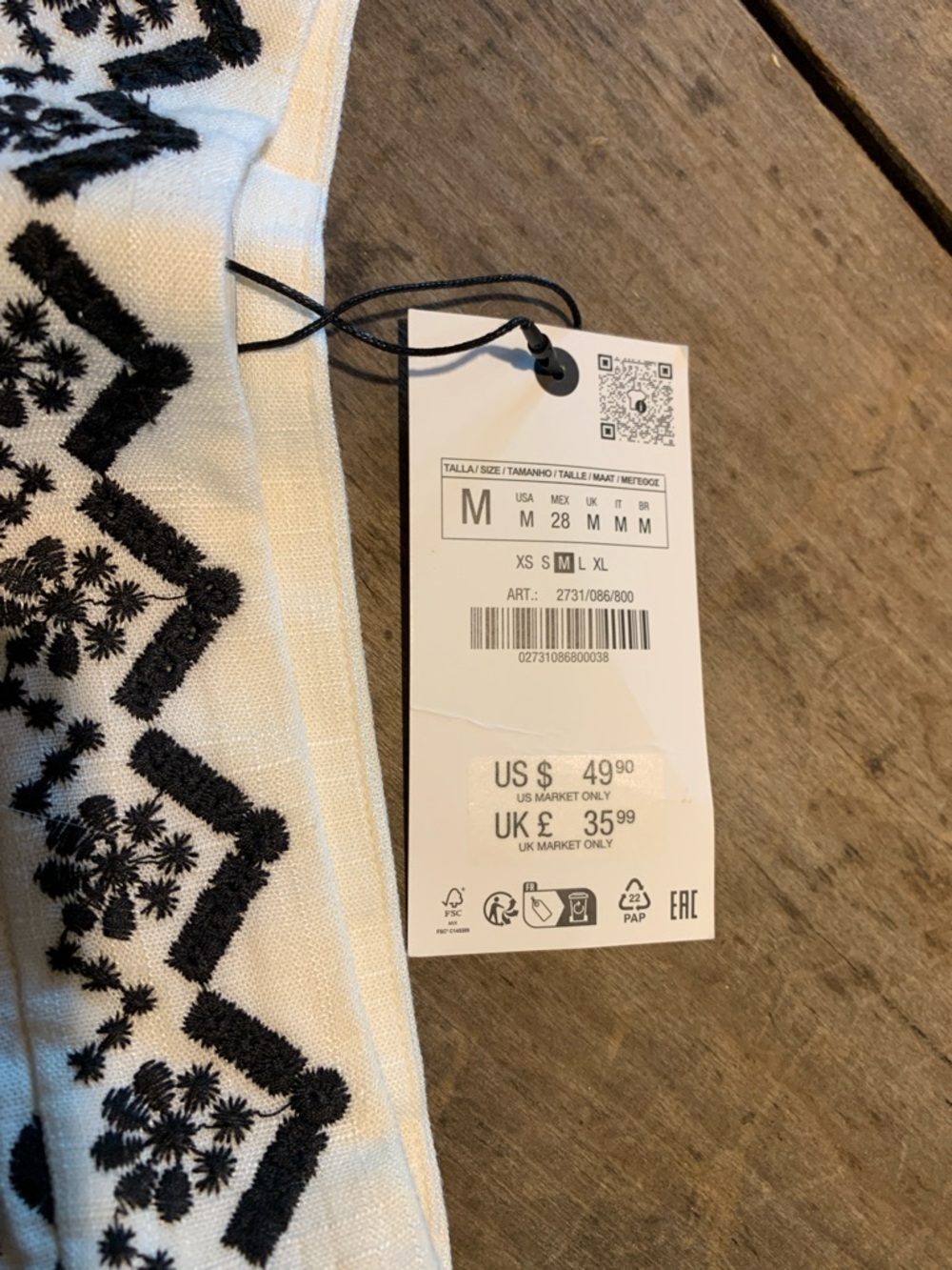 NWT Zara Women's Black & White  Embroidered Linen Scallop Hem Shorts - Picture 2 of 8
